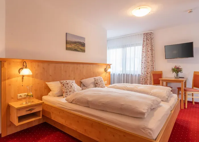 Gaeste- Und Apartmenthaus Wiesholler 3*